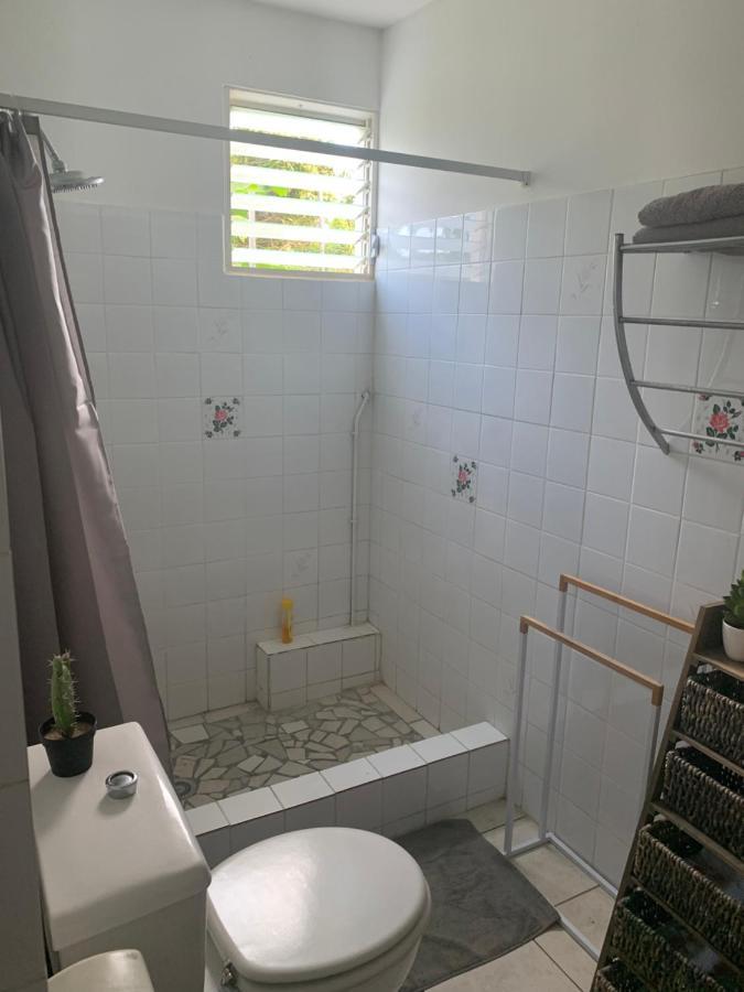 Logement Vacances Gissac Sainte-Anne Ngoại thất bức ảnh